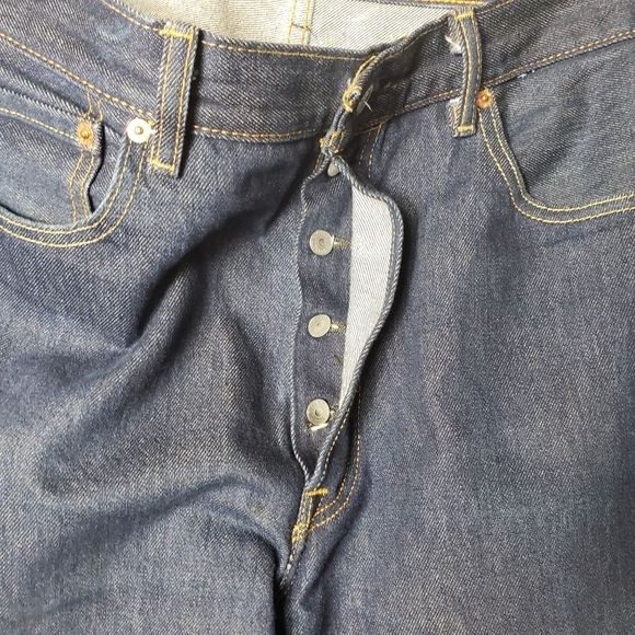 Levi’s 501 Original Fit Straight Leg Button Jeans - Picture 5 of 9